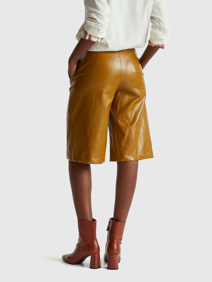 BERMUDA Women image number 2